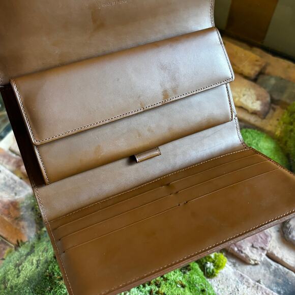 LOUIS VUITTON Bronze Monogram Vernis Sarah Trifold Wallet - Picture 6 of 12